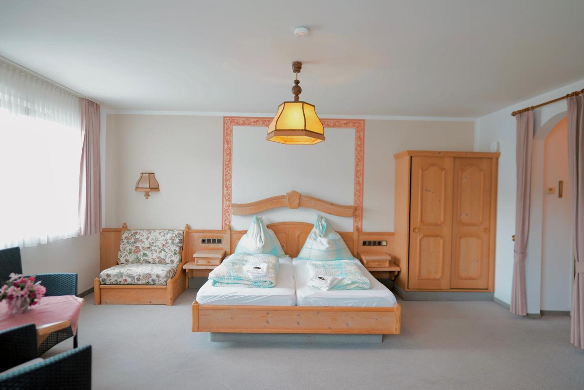 In & Out Boardinghaus Apartment Stolberg  Room photo